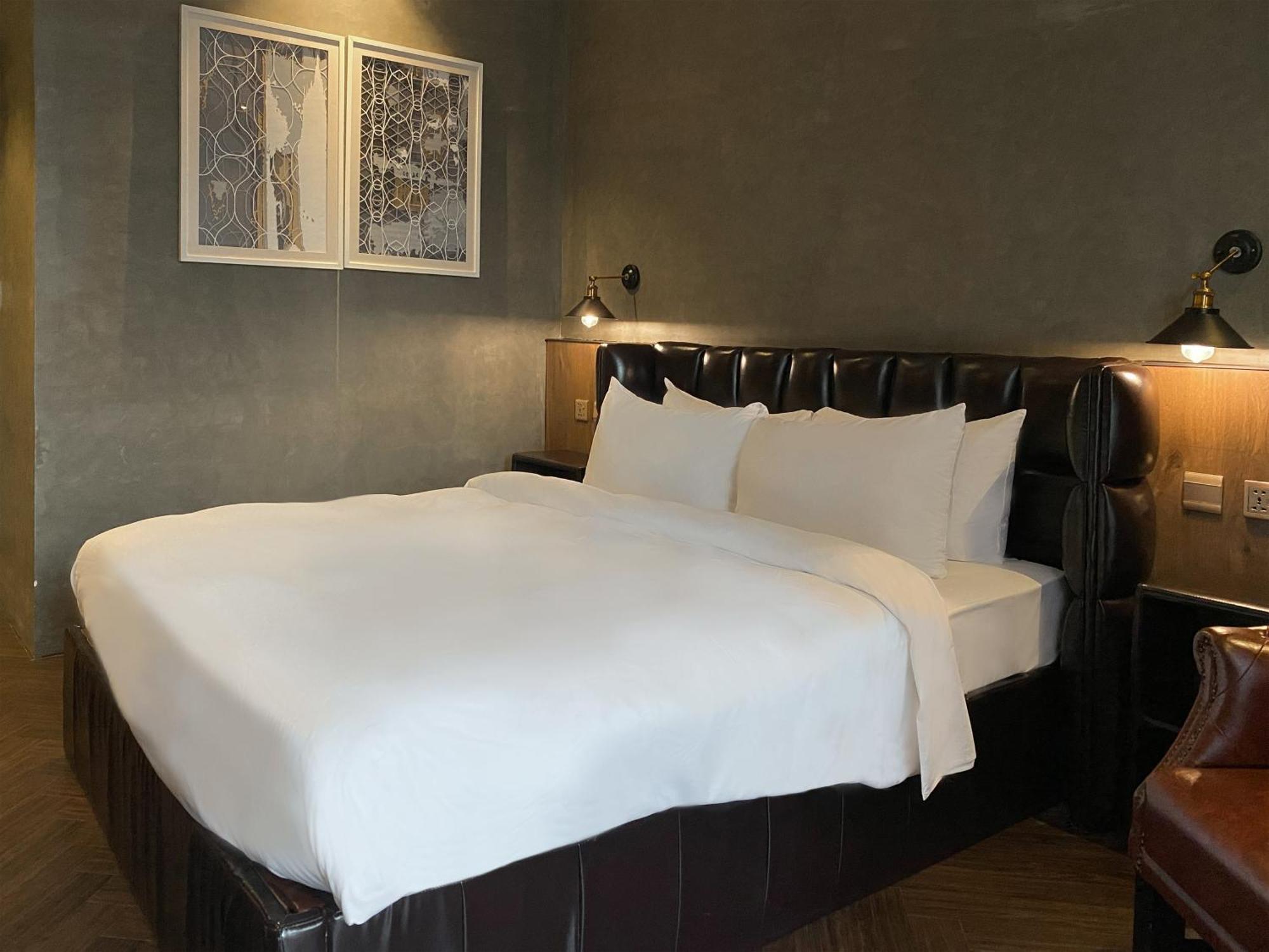 Check Inn Phnom Penh Bkk1 Exterior photo