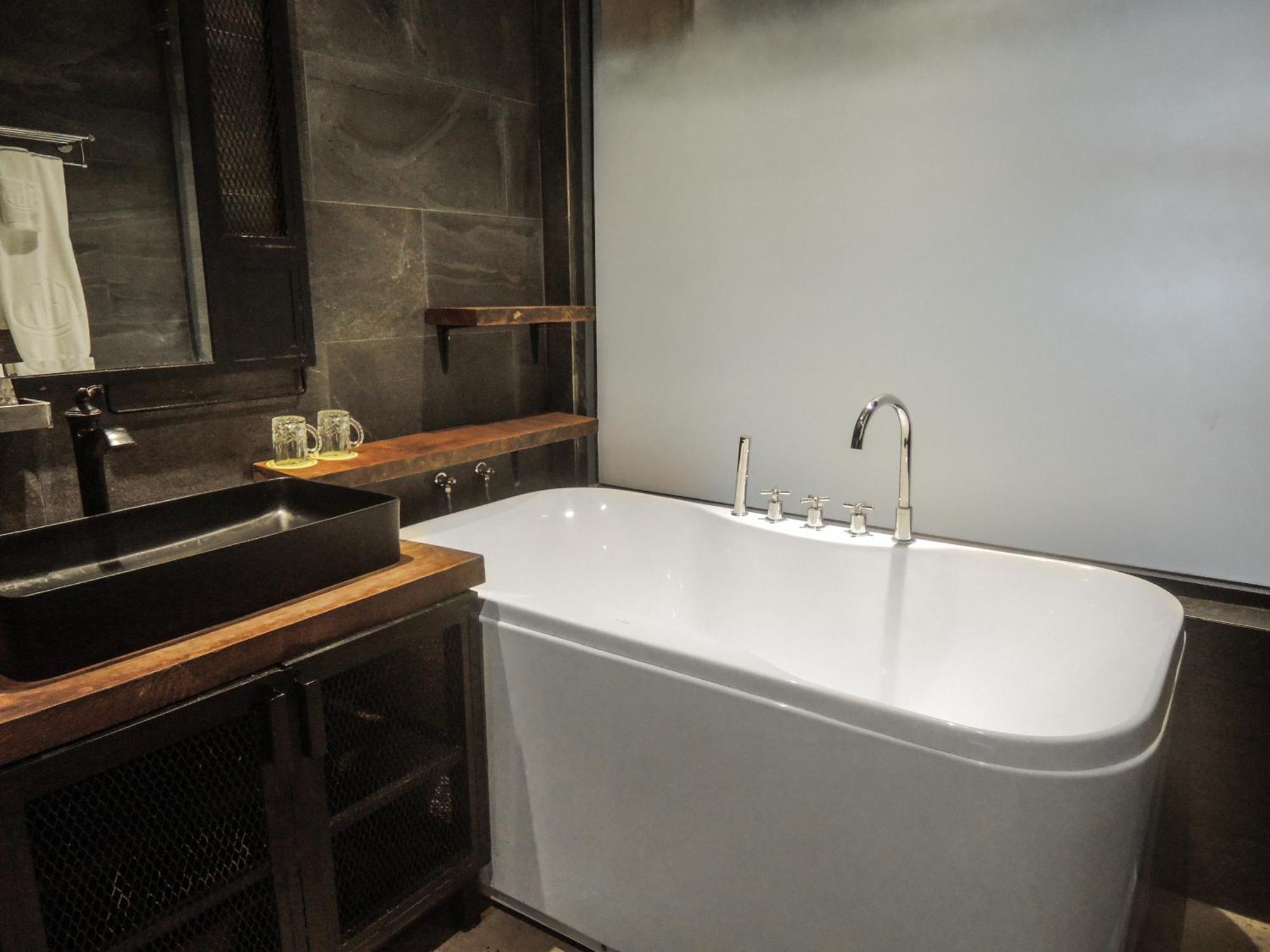 Check Inn Phnom Penh Bkk1 Exterior photo