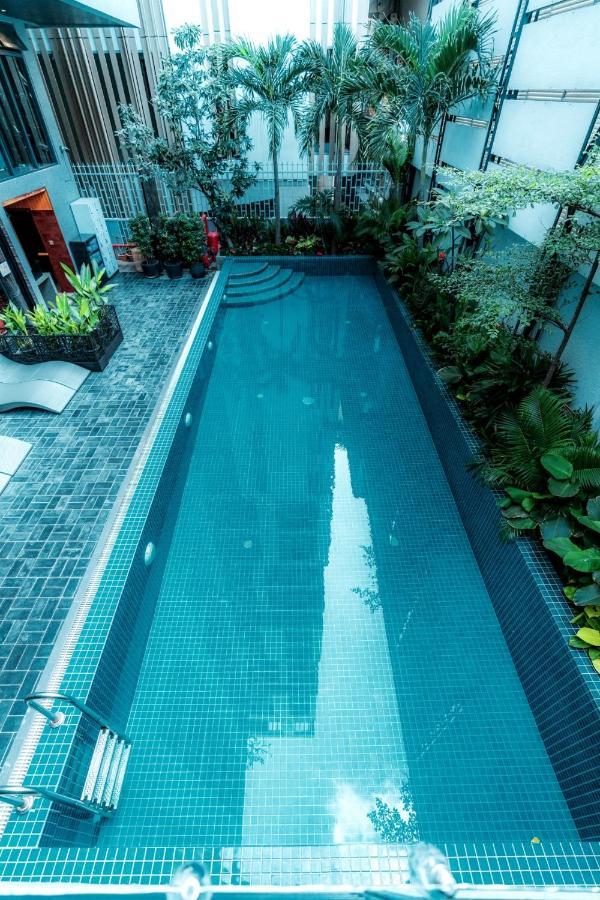 Check Inn Phnom Penh Bkk1 Exterior photo